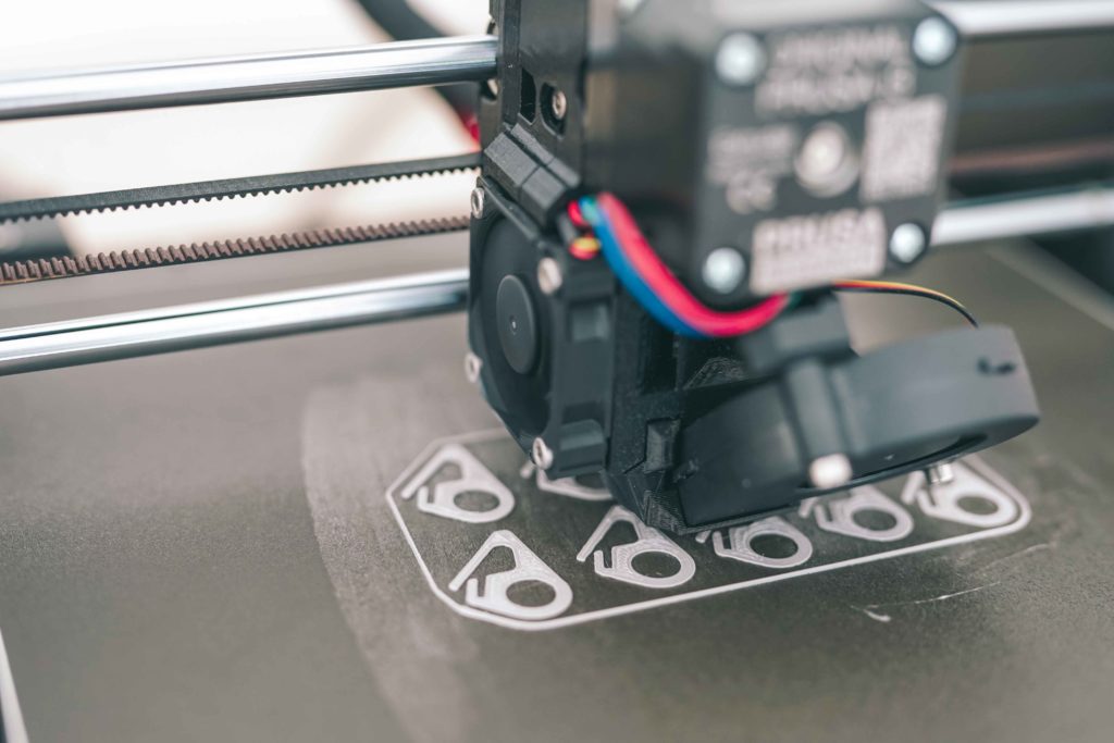 3D Drucker der Ersatzteile produziert