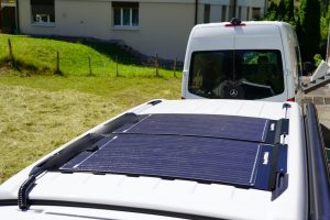 Solar im Doppelpack mit 240 W, Montage ohne Bohren BLACK Edition